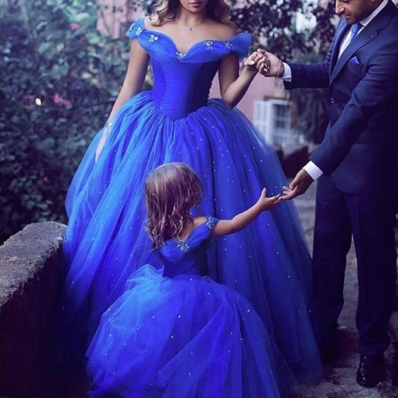 NEW Beautiful Sparkling Bling Rhinestone Blue Cinderella Gown Flower Gir… - Picture 6 of 14